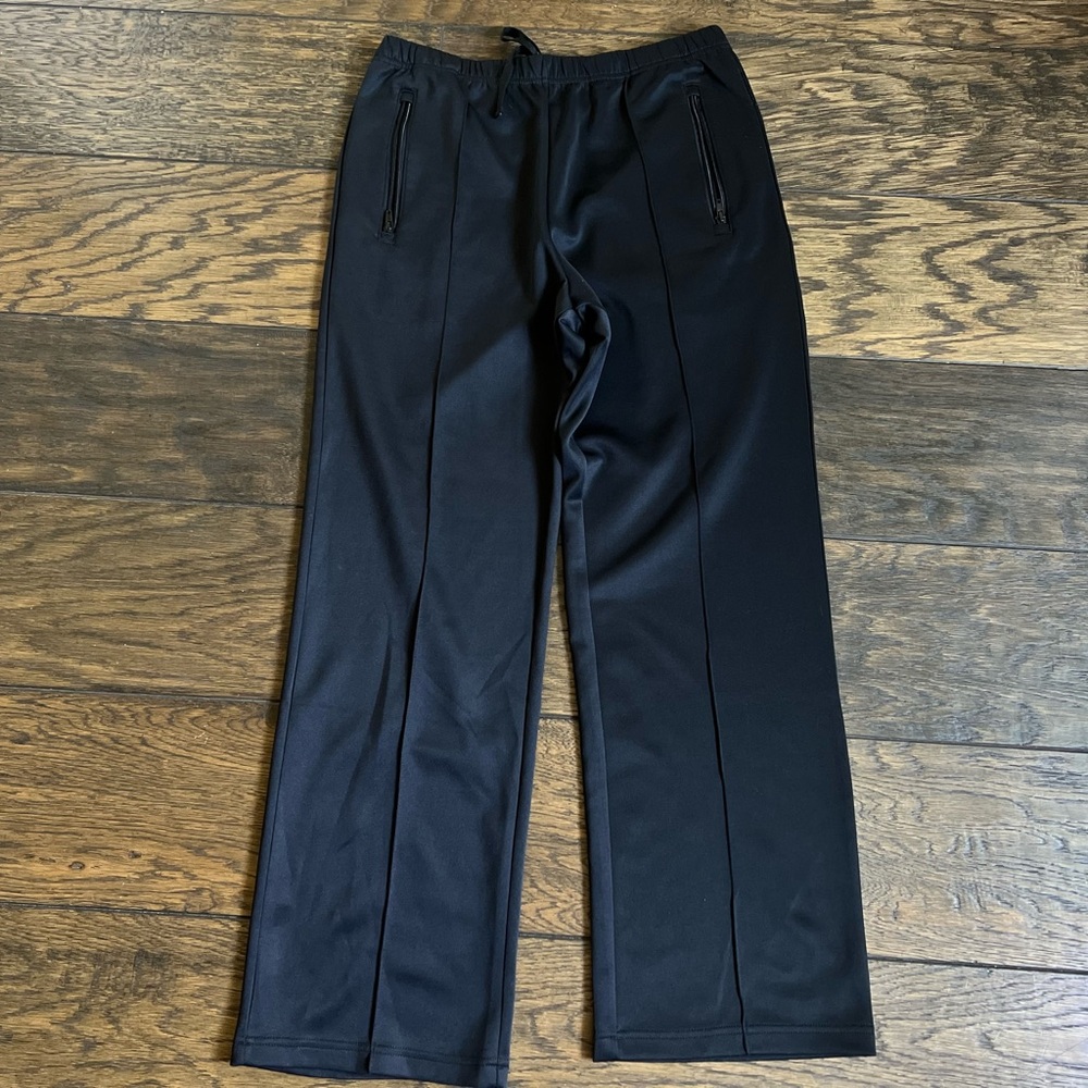Forever 21 Black trackpants Casual Comfort